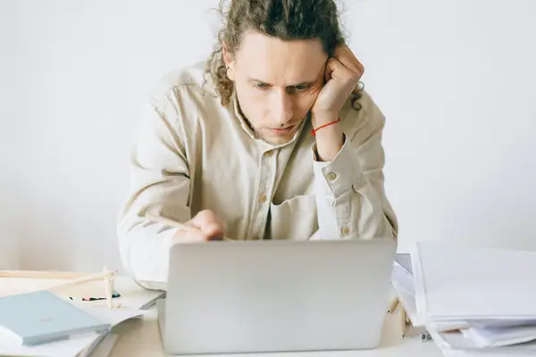 抖音小店保证金三个月了不退，如何申请退回？