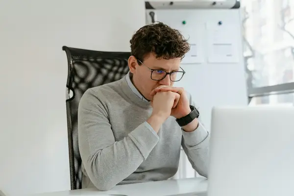 抖音直播带货流量怎么越来越少?抖音直播带货时的注意事项有哪些?